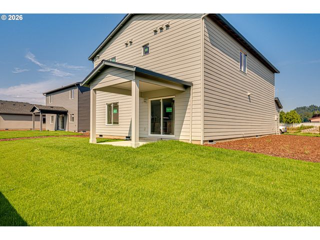 2016 HENDERSON Way, Longview, WA 98632