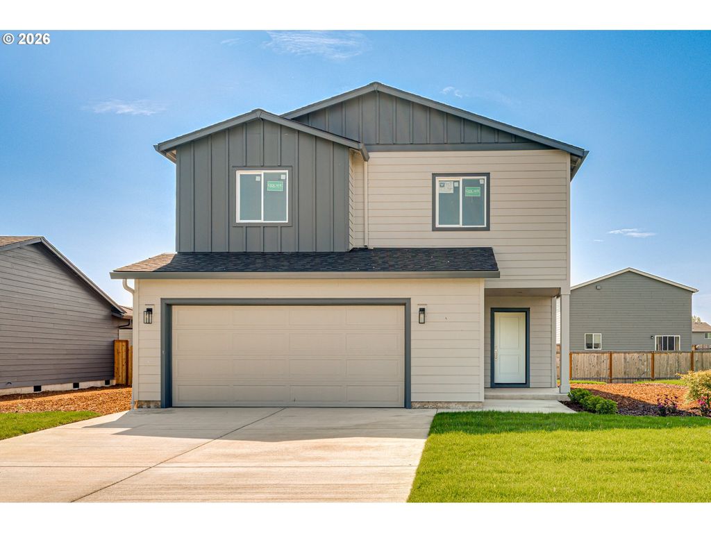 2016 HENDERSON Way, Longview, WA 98632