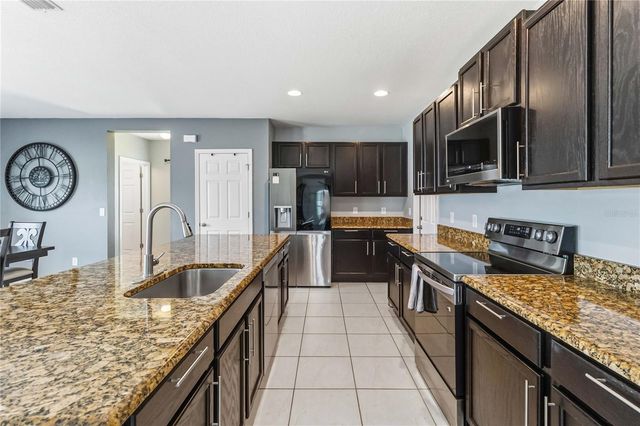 3707 BRAMBLY AVENUE, St Cloud, FL 34772