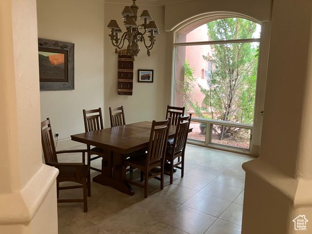 1068 E GRANDVIEW DR, Ivins, UT 84738