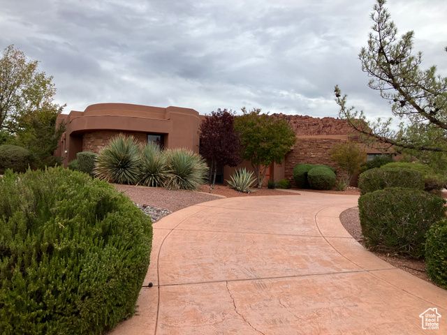 1068 E GRANDVIEW DR, Ivins, UT 84738