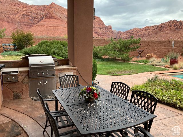 1068 E GRANDVIEW DR, Ivins, UT 84738