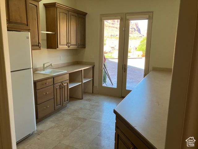 1068 E GRANDVIEW DR, Ivins, UT 84738