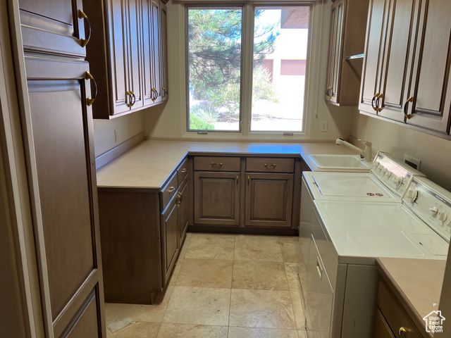 1068 E GRANDVIEW DR, Ivins, UT 84738