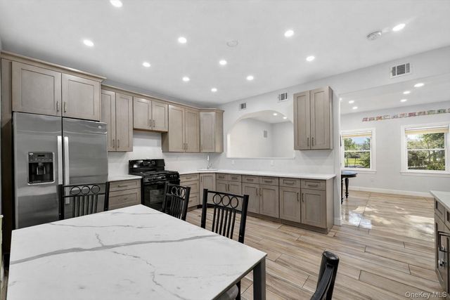 158 Park Avenue, Monticello, NY 12701