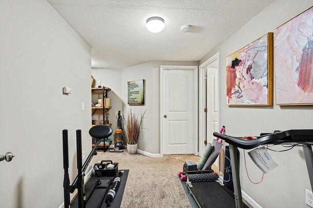 4527 Lakeland Avenue N, Robbinsdale, MN 55422