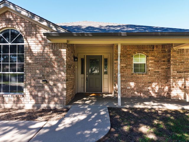 1909 Diamond Ridge Drive, Lampasas, TX 76550