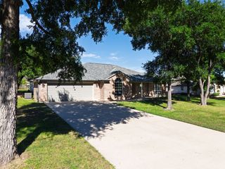 1909 Diamond Ridge Drive, Lampasas, TX 76550