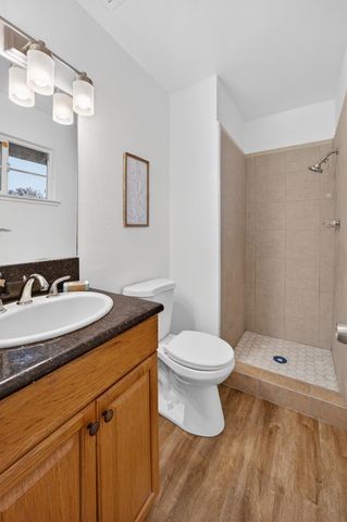 7715 Reenel Way, Sacramento, CA 95832