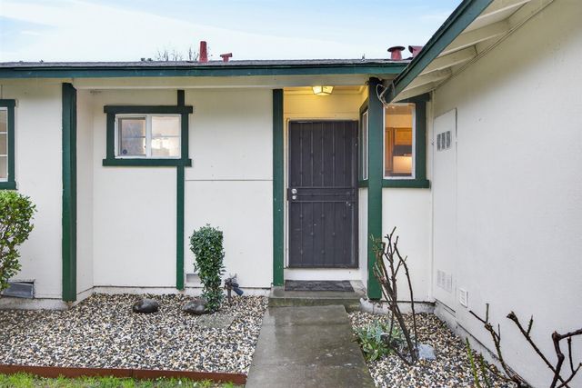 7715 Reenel Way, Sacramento, CA 95832