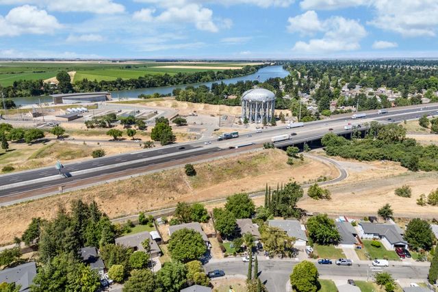 7715 Reenel Way, Sacramento, CA 95832