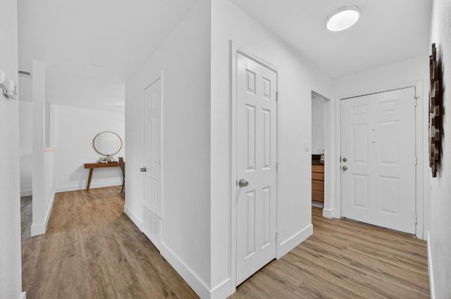 7715 Reenel Way, Sacramento, CA 95832