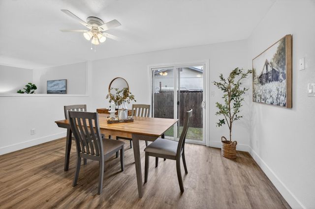 7715 Reenel Way, Sacramento, CA 95832