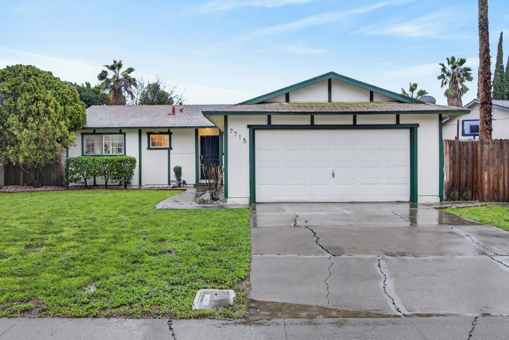 7715 Reenel Way, Sacramento, CA 95832