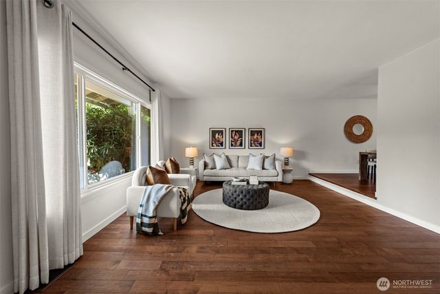 12518 SE 67th Street, Bellevue, WA 98006