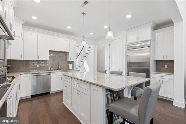 27 BIRDIE WAY, Lawrence Township, NJ 08648