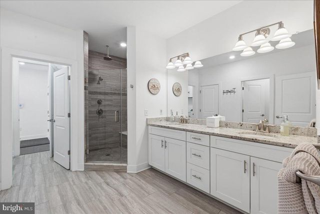 27 BIRDIE WAY, Lawrence Township, NJ 08648