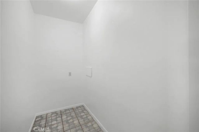 121 Sinclair Avenue 107, Glendale, CA 91206