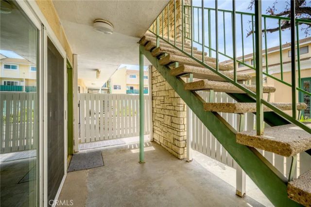 121 Sinclair Avenue 107, Glendale, CA 91206