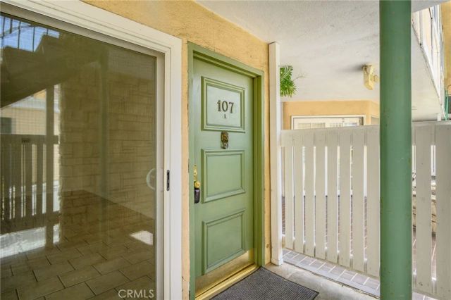 121 Sinclair Avenue 107, Glendale, CA 91206