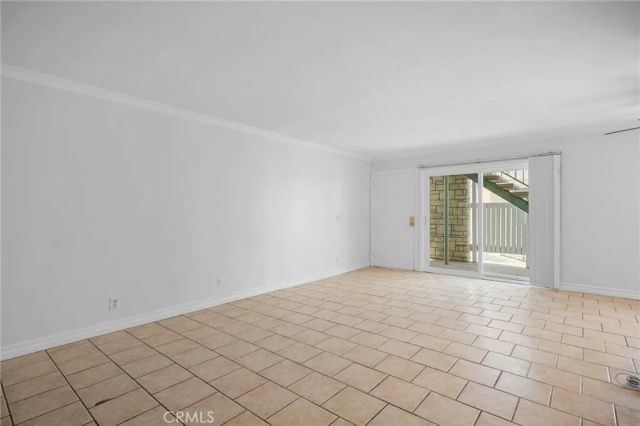 121 Sinclair Avenue 107, Glendale, CA 91206