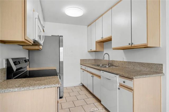 121 Sinclair Avenue 107, Glendale, CA 91206