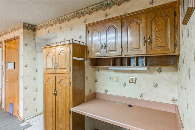 8605 N Beaman Avenue, Kansas City, MO 64154