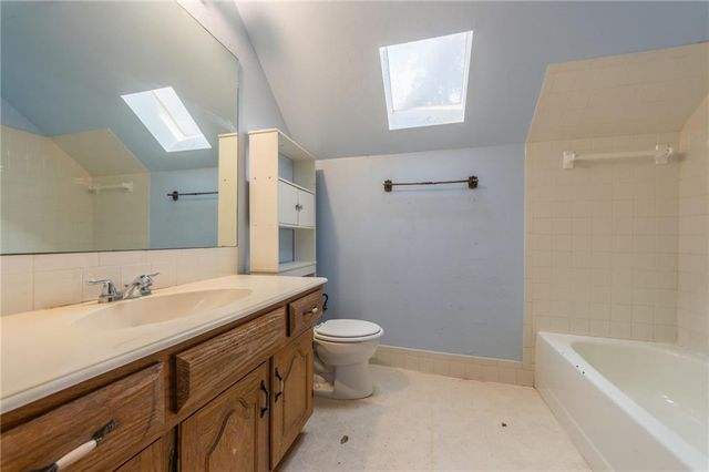 8605 N Beaman Avenue, Kansas City, MO 64154