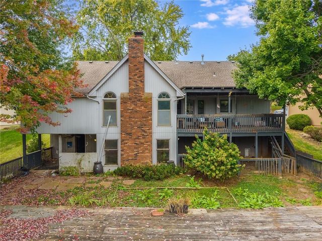 8605 N Beaman Avenue, Kansas City, MO 64154