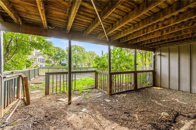 8605 N Beaman Avenue, Kansas City, MO 64154