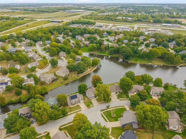 8605 N Beaman Avenue, Kansas City, MO 64154