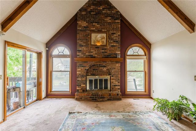 8605 N Beaman Avenue, Kansas City, MO 64154