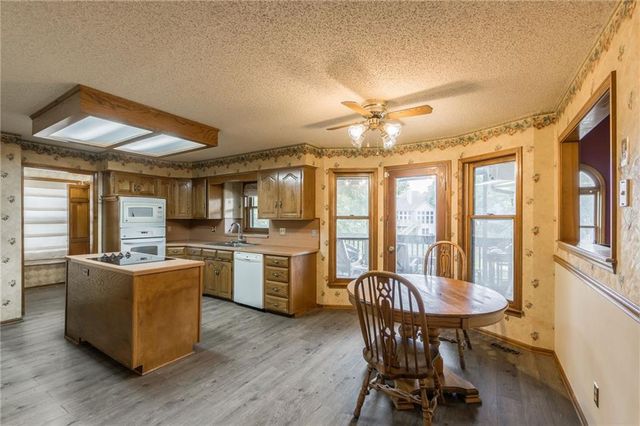 8605 N Beaman Avenue, Kansas City, MO 64154