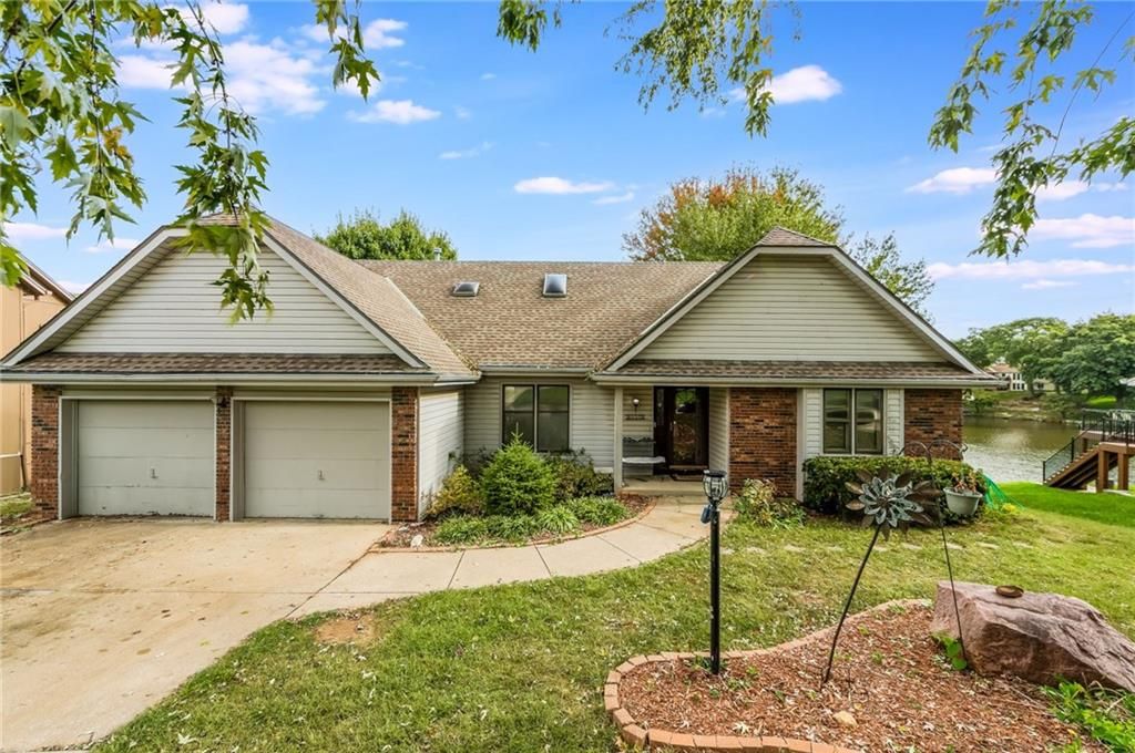 8605 N Beaman Avenue, Kansas City, MO 64154