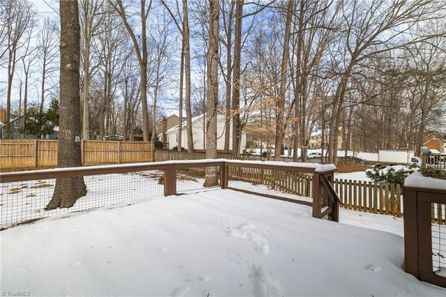 2602 Regents Park Lane, Greensboro, NC 27455