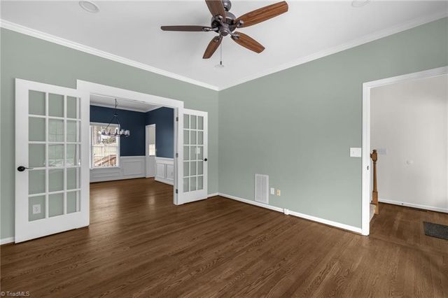 2602 Regents Park Lane, Greensboro, NC 27455