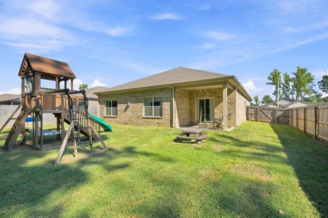 5163 Shellback Dr, Millington, TN 38053
