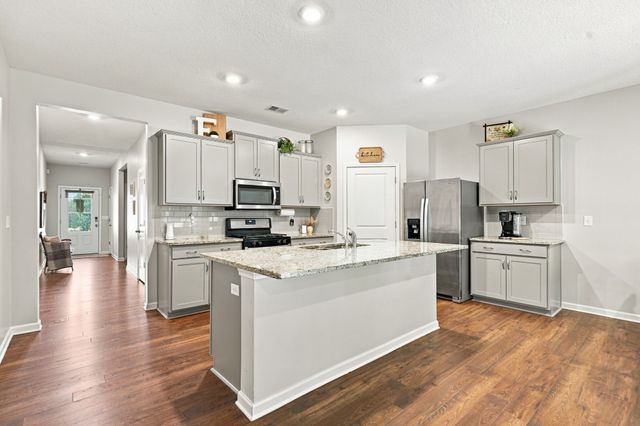 5163 Shellback Dr, Millington, TN 38053