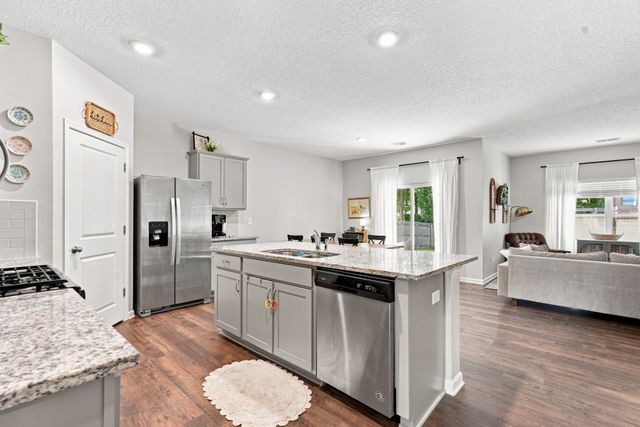 5163 Shellback Dr, Millington, TN 38053