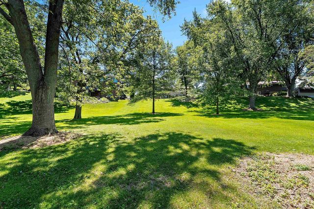2758 OTTO COURT, Green Bay, WI 54313