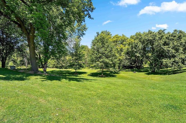 2758 OTTO COURT, Green Bay, WI 54313