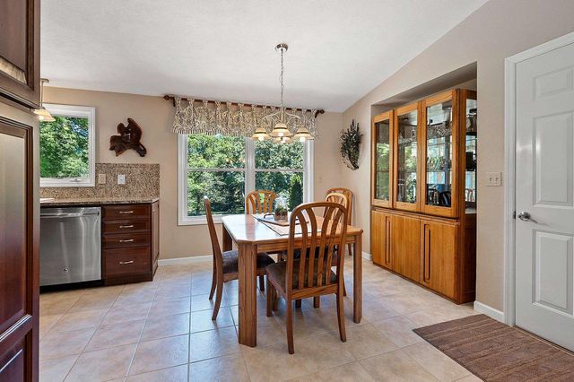 2758 OTTO COURT, Green Bay, WI 54313