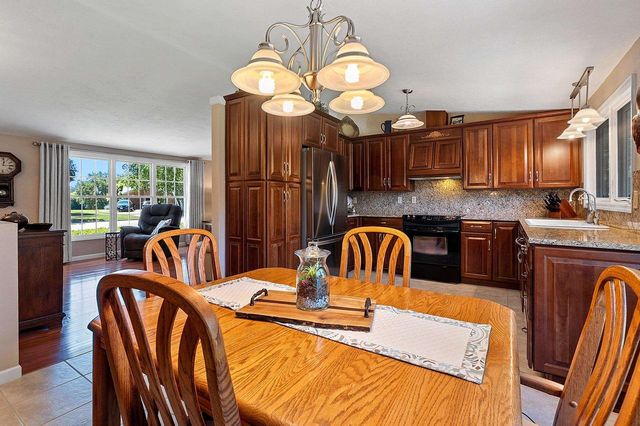 2758 OTTO COURT, Green Bay, WI 54313