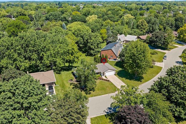 2758 OTTO COURT, Green Bay, WI 54313
