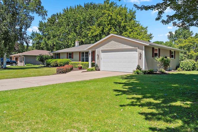 2758 OTTO COURT, Green Bay, WI 54313