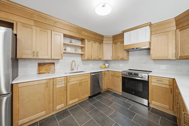26 Old Manchester Road, Amherst, NH 03031