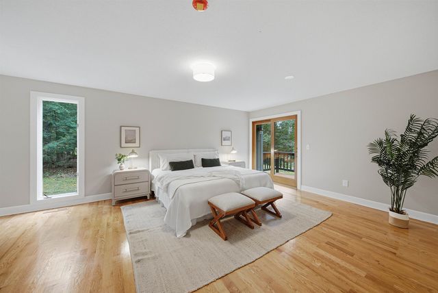 26 Old Manchester Road, Amherst, NH 03031