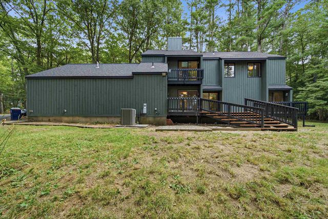 26 Old Manchester Road, Amherst, NH 03031