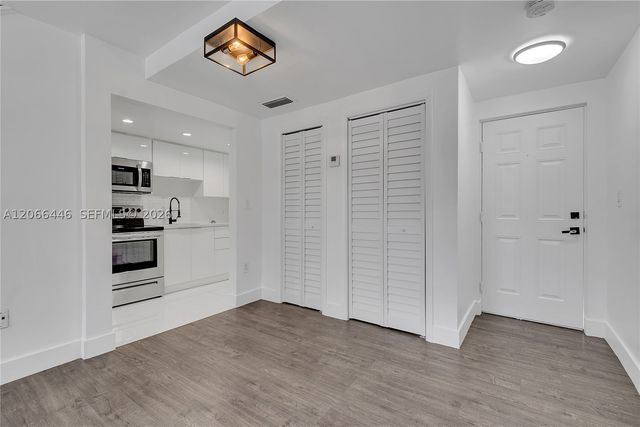 1114 S Douglas Rd 4, Coral Gables, FL 33134