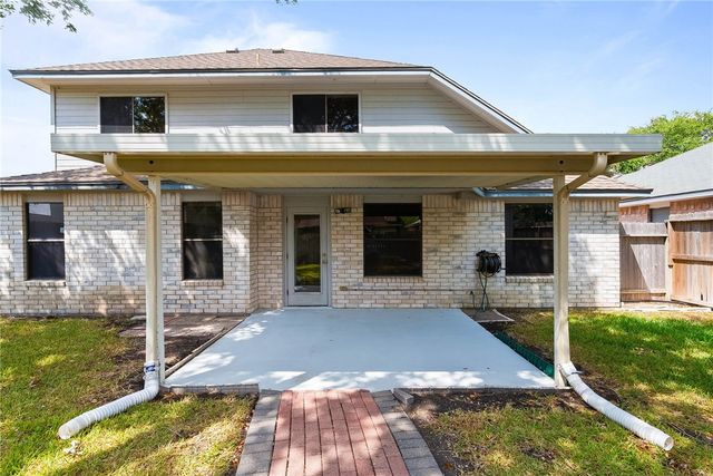 2710 Victoria Park Dr, Corpus Christi, TX 78414